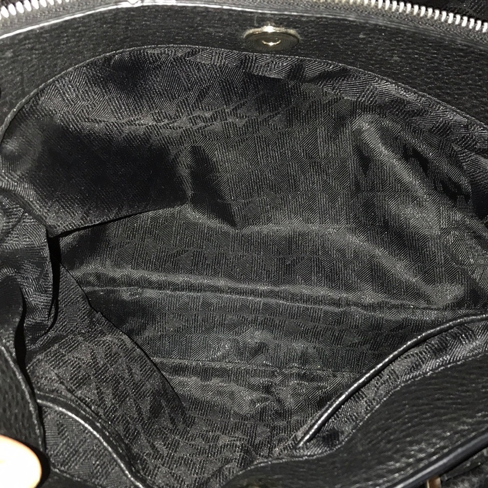 Micheal Kors handbag - Picture 8 of 12